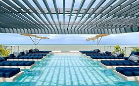 Setai Aquamaris Suites